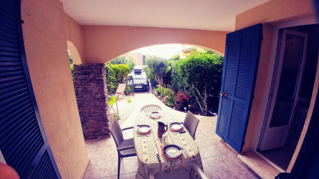 Pleasant T3 with Garden: Centrally Located Near Beaches Cavalaire-sur-Mer Exterior photo