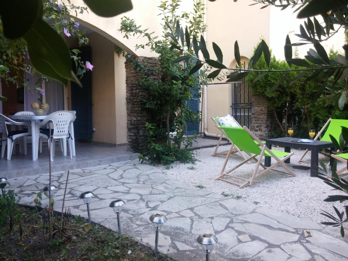 Pleasant T3 with Garden: Centrally Located Near Beaches Cavalaire-sur-Mer Exterior photo